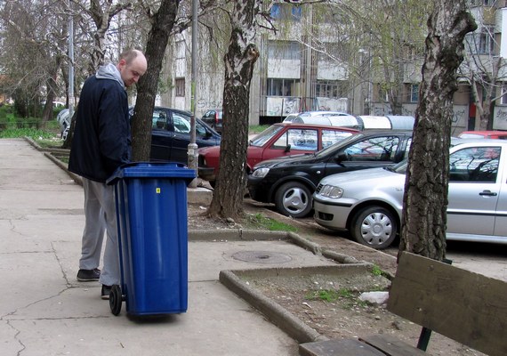 КАНТЕ ЗА РЕЦИКЛАЖНИ ОТПАД СТАНОВНИЦИМА МК”ГАВРИЛО ПРИНЦИП”