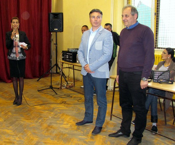 У ОПШТИНИ ПАЛИЛУЛА ПОЧЕЛА ШКОЛА ГЛУМЕ И СЦЕНСКОГ ПОКРЕТА
